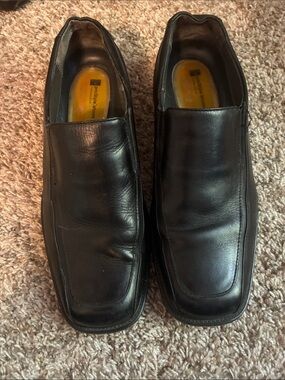 Dockers Black Leather Slip-On Loafers